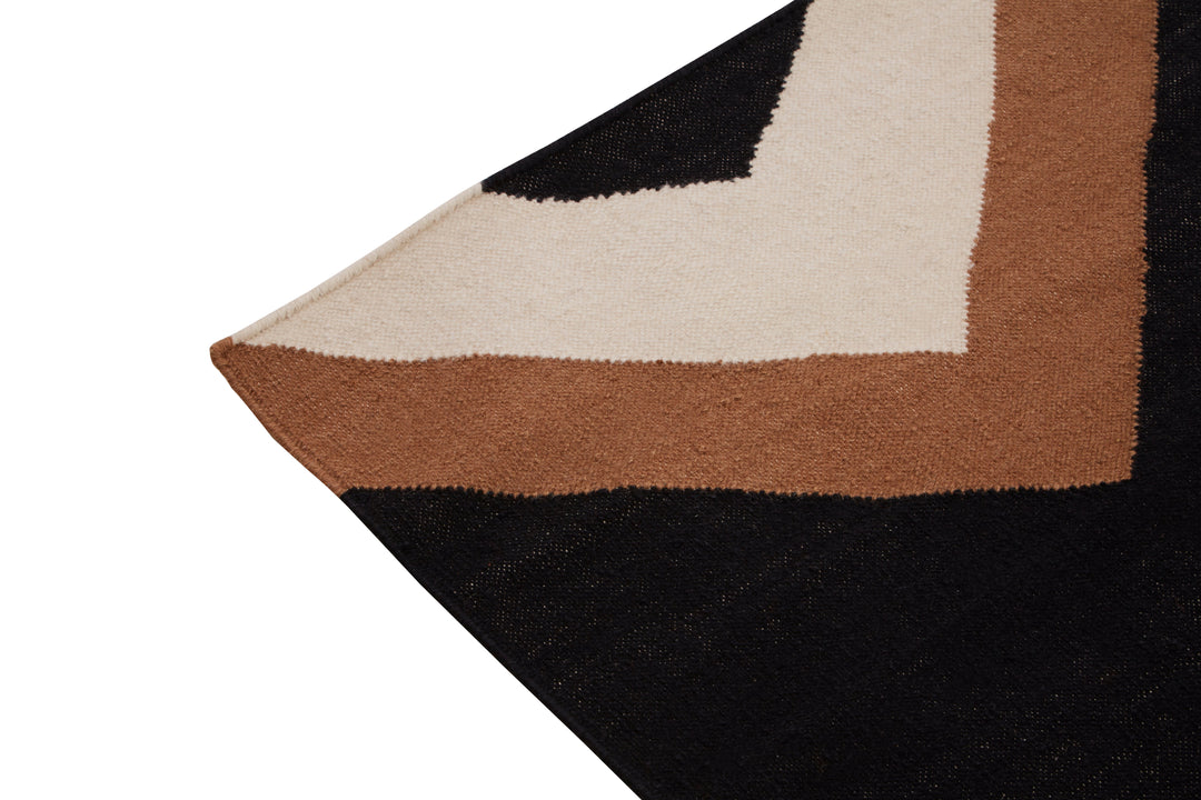 Bosie Villon Rug with Maize Pattern Design