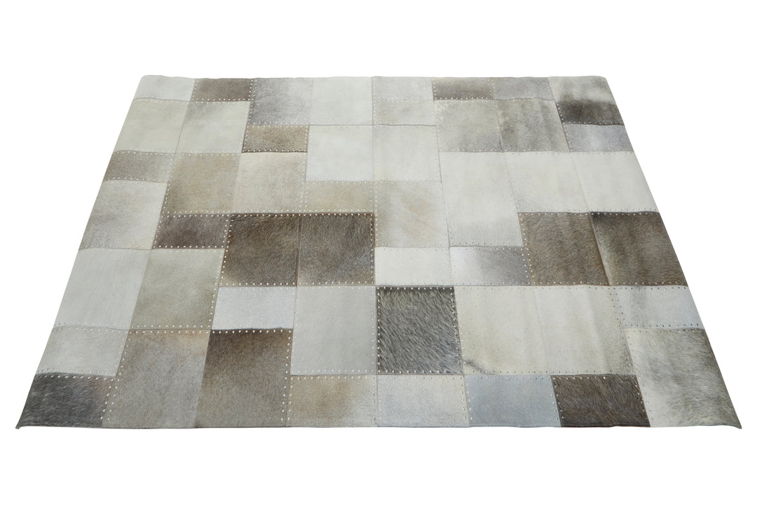 Bosie Safira Large Rug in Grey Tone Finish