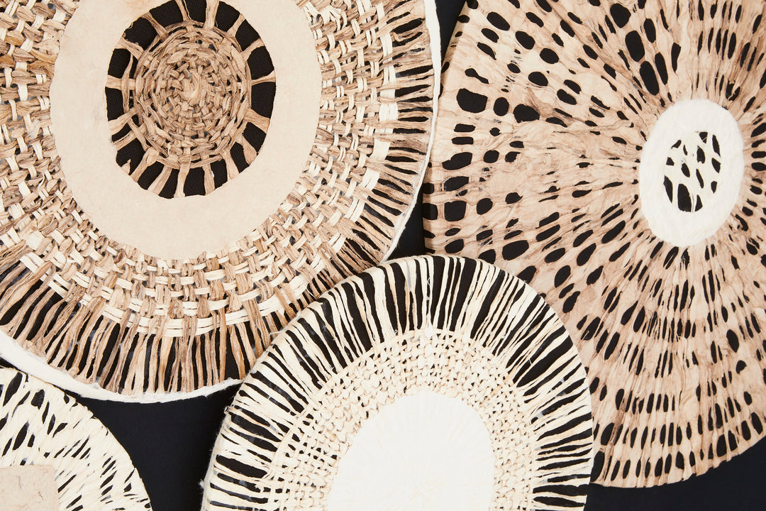 Modello Paper Design Wall Art in Natural and Black Finish