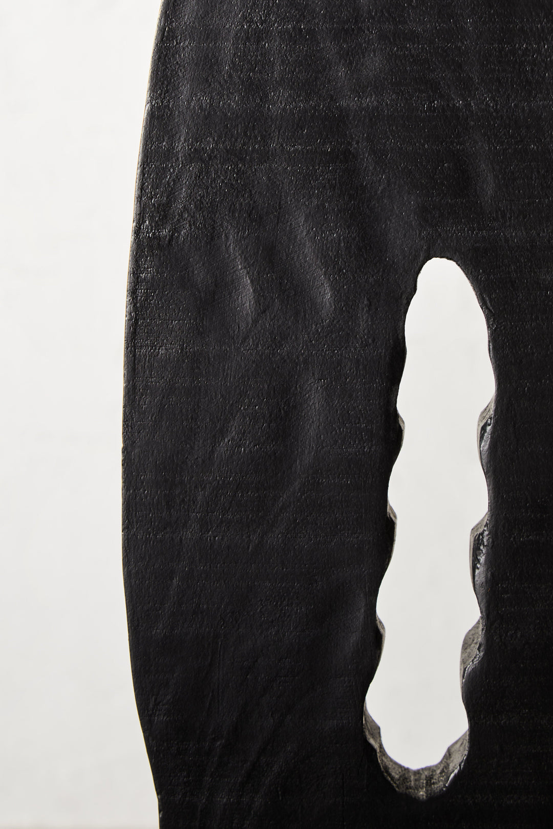 Fidel Rustic Vertical Black Mango Wood Sculpture