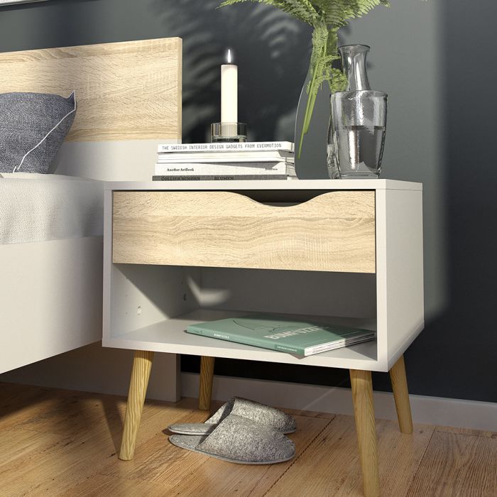 Oslo 4 Piece Bedroom Furniture Set – 1 Drawer Bedside, 5 Drawer Chest (2+3), 2 Door 2 Drawer Wardrobe & Double Bed in White & Oak