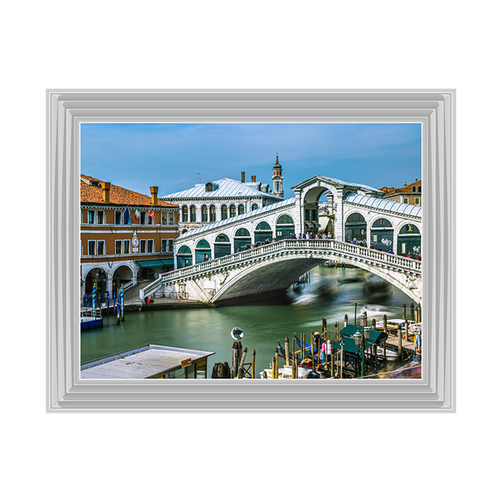 CY081 Famous Rialto bridge, Venice