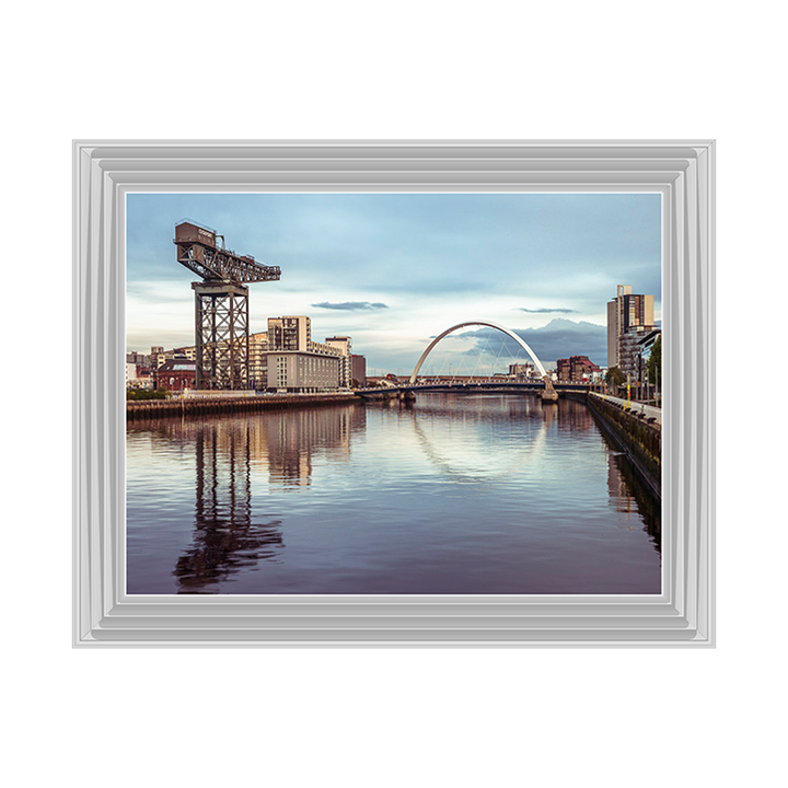 CY022 View along the river Clyde
