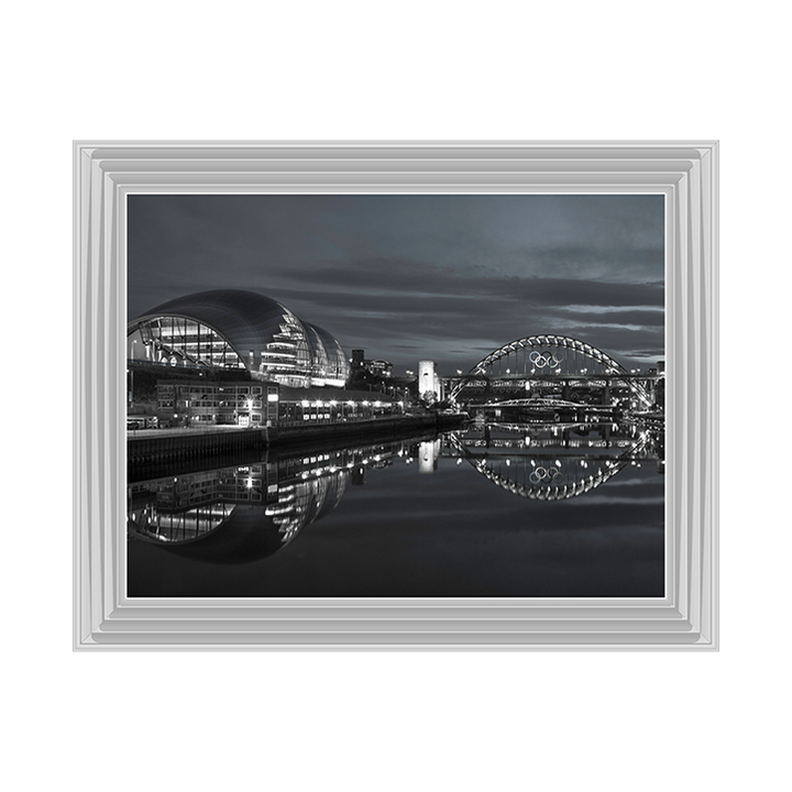 CY070 The Sage Gateshead and the Tyne bridge, Newcastle Upon Tyne I