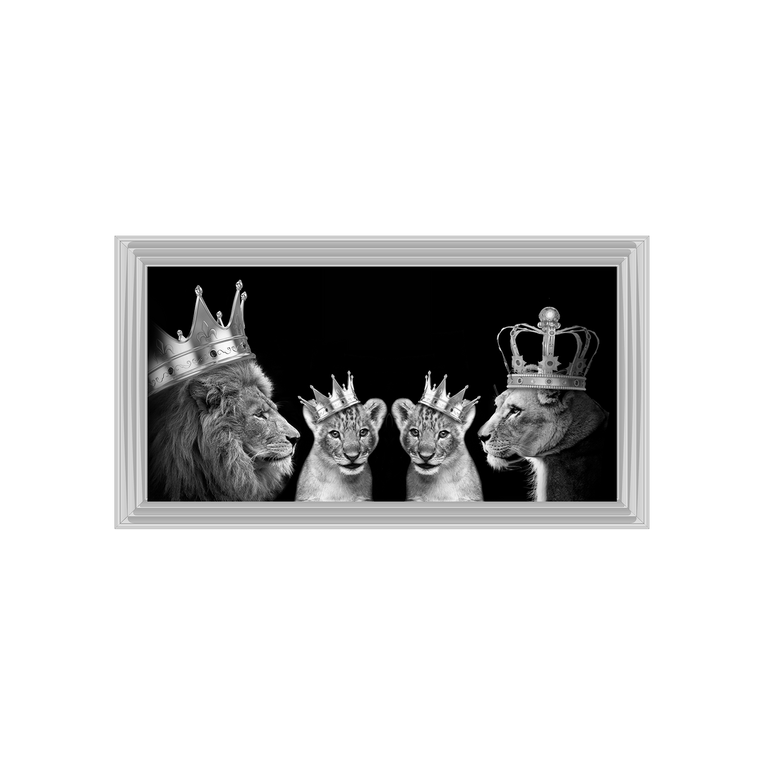 Lion family of 4 (Silver Crowns)