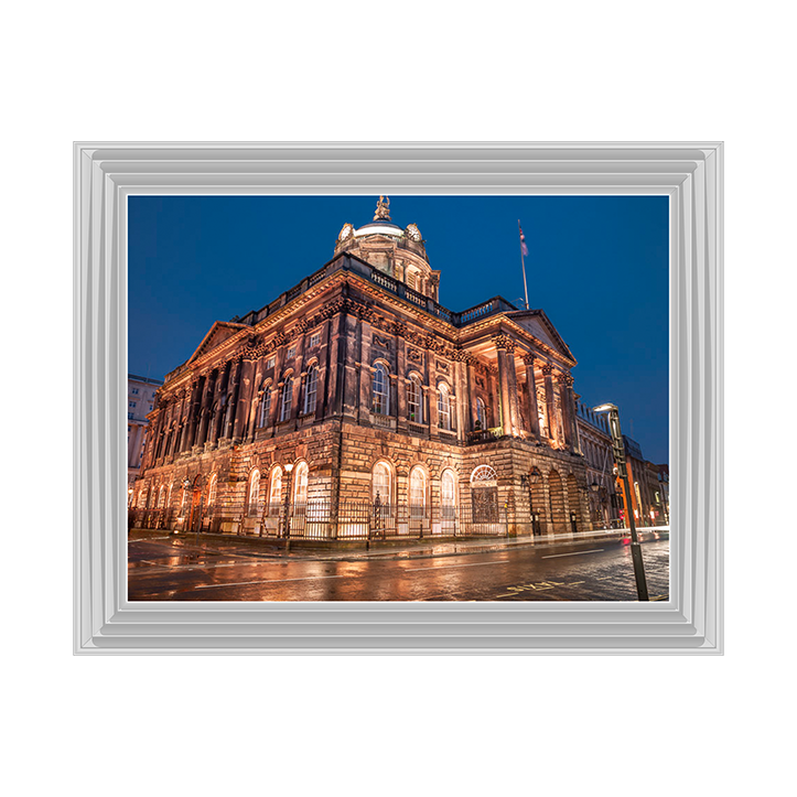 CY039 Town Hall Building at night