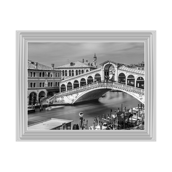 CY080 Famous Rialto bridge, Venice (Black & White)