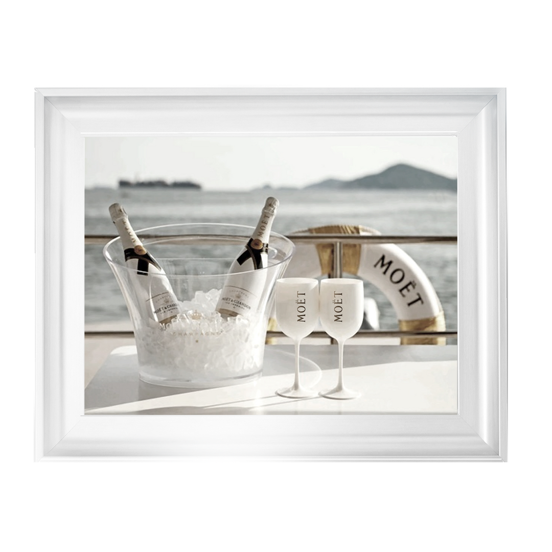 Moet at sea