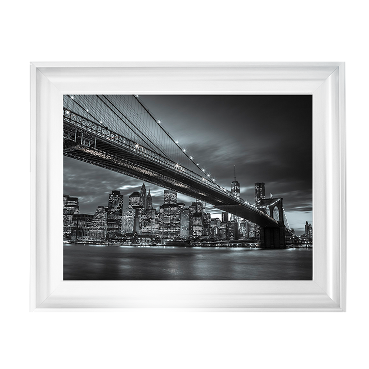 CY064 Brooklyn Bridge and lower Manhattan skyline at dusk