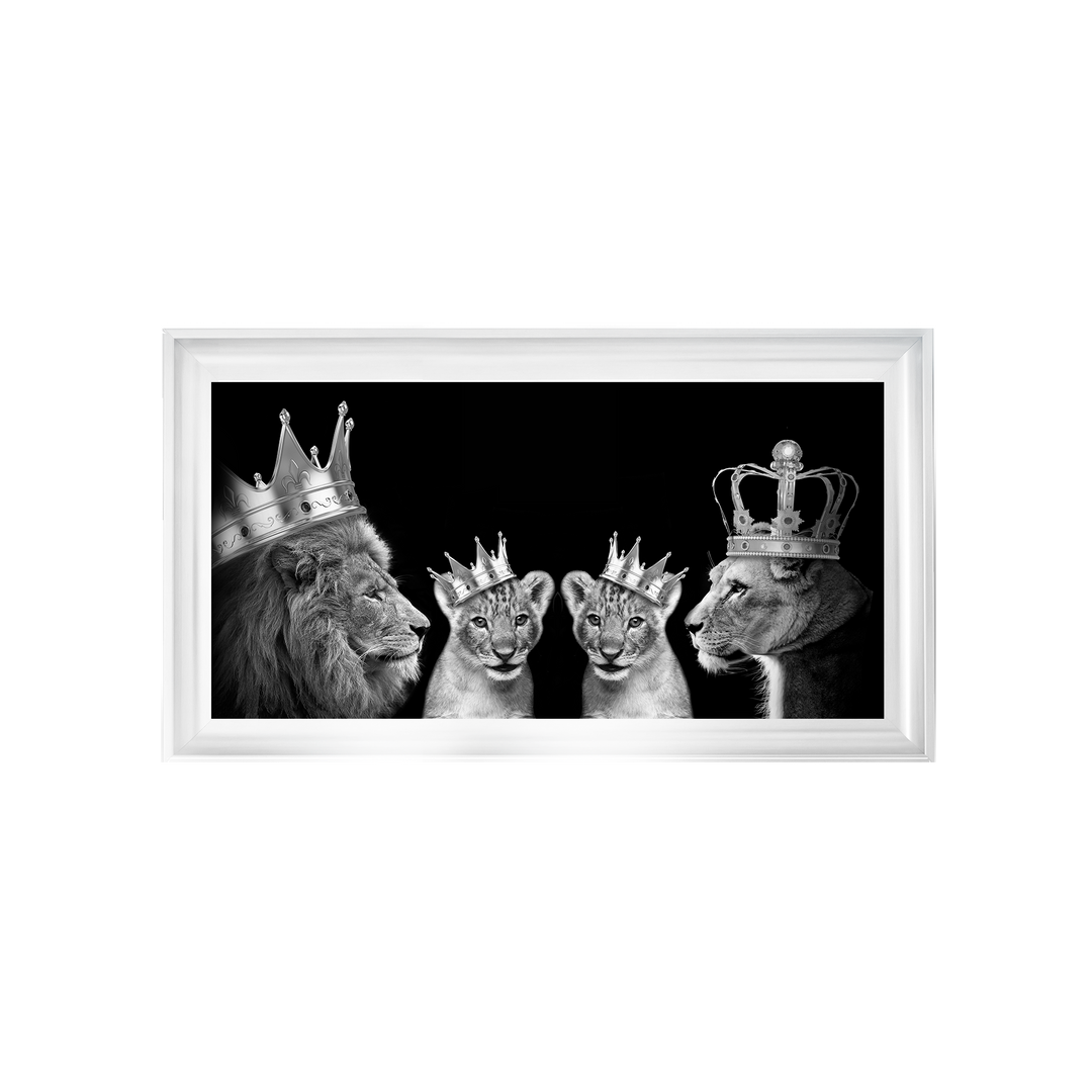 Lion family of 4 (Silver Crowns)