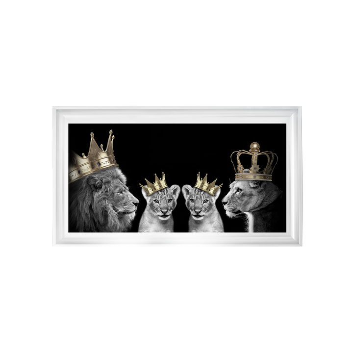 Lion family of 4 (Gold Crowns)