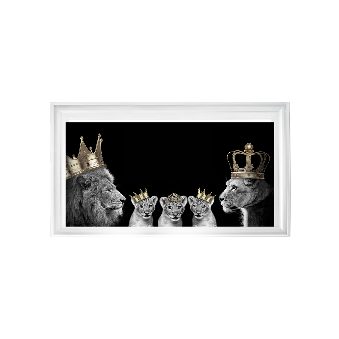Lion family of 5 (gold Crowns)