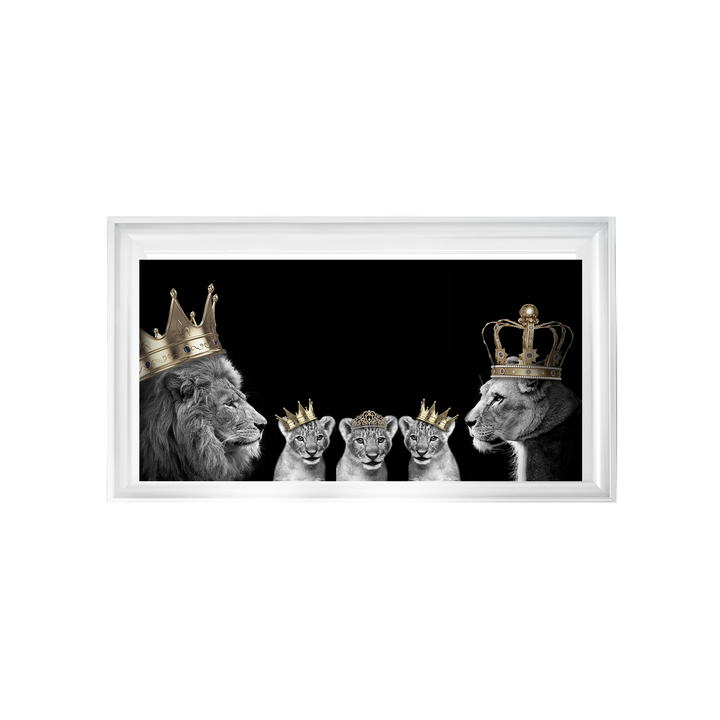 Lion family of 5 (gold Crowns)