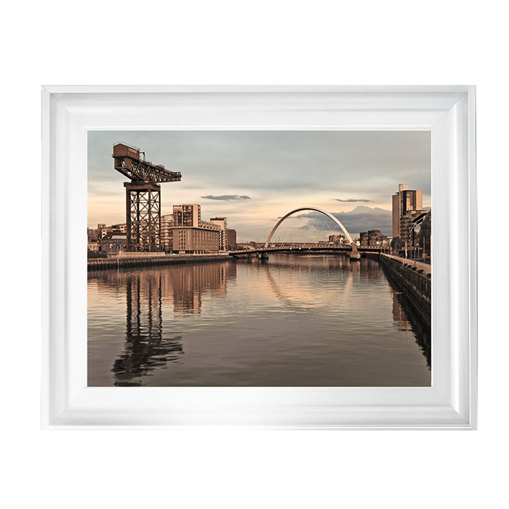CY023 View along the river Clyde II