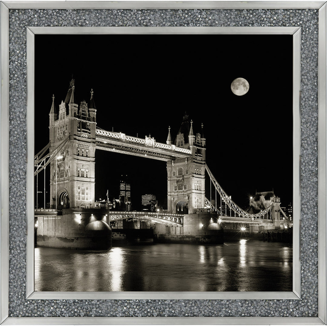 17610 Tower Bridge, London