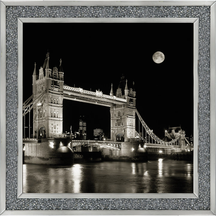 17610 Tower Bridge, London