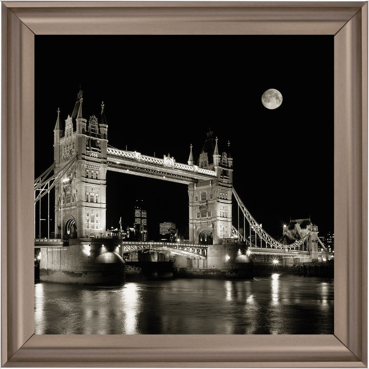 17610 Tower Bridge, London