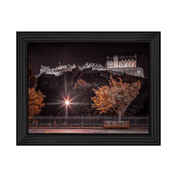 CY018 Edinburgh Castle at night