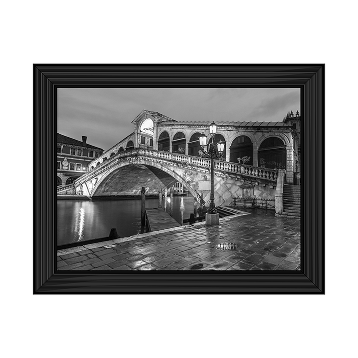CY078 Rialto Bridge at night, Venice (Black and white)