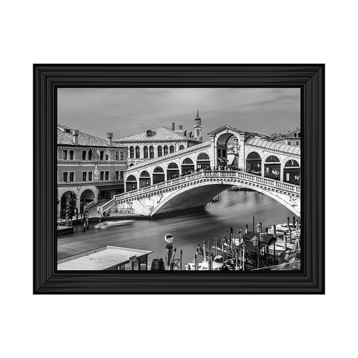 CY080 Famous Rialto bridge, Venice (Black & White)