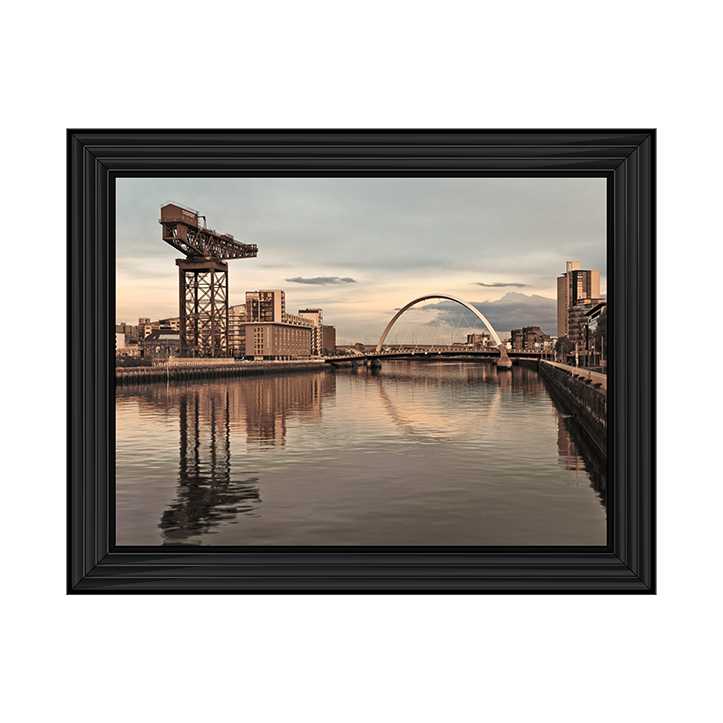 CY023 View along the river Clyde II