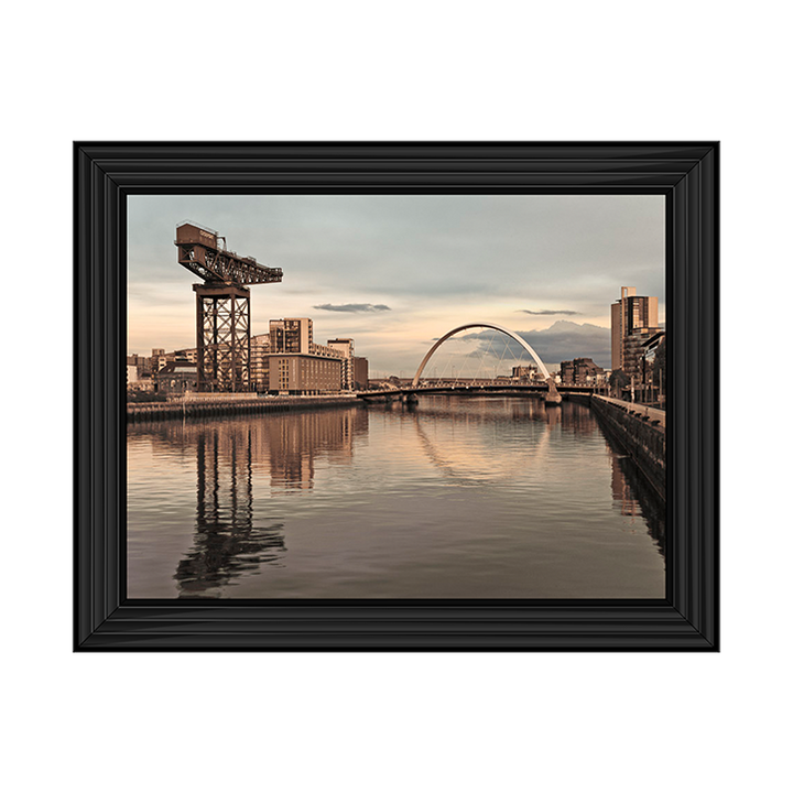CY023 View along the river Clyde II