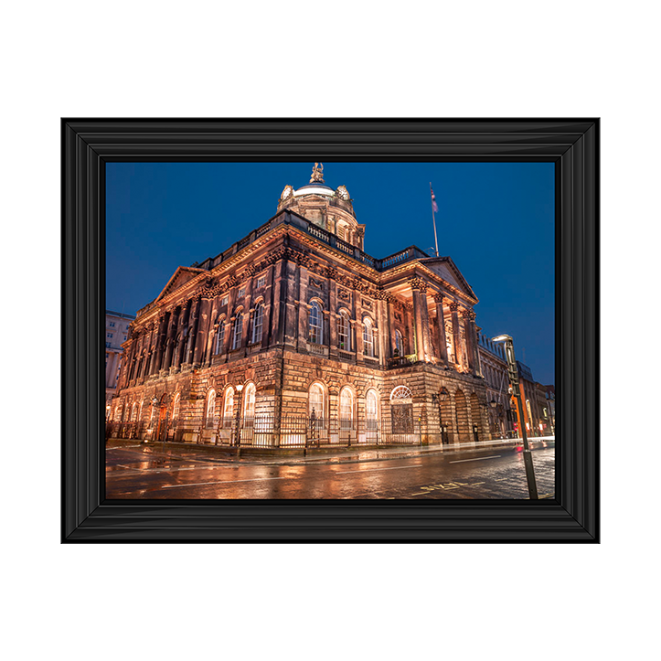 CY039 Town Hall Building at night