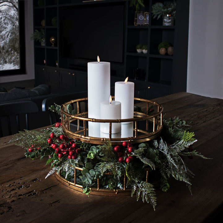 Medium-Festive-Berry-Pick