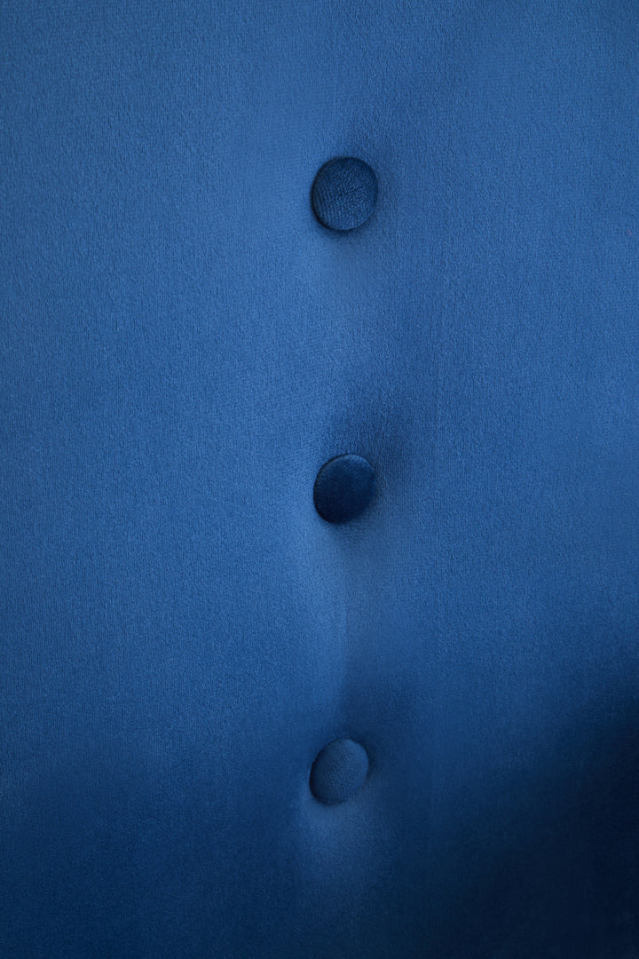 Loretta Button-Tufted Velvet Chair – Midnight Blue