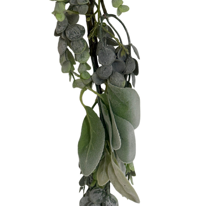 Winter-Garland-With-Eucalyptus-And-Lambs-Ear