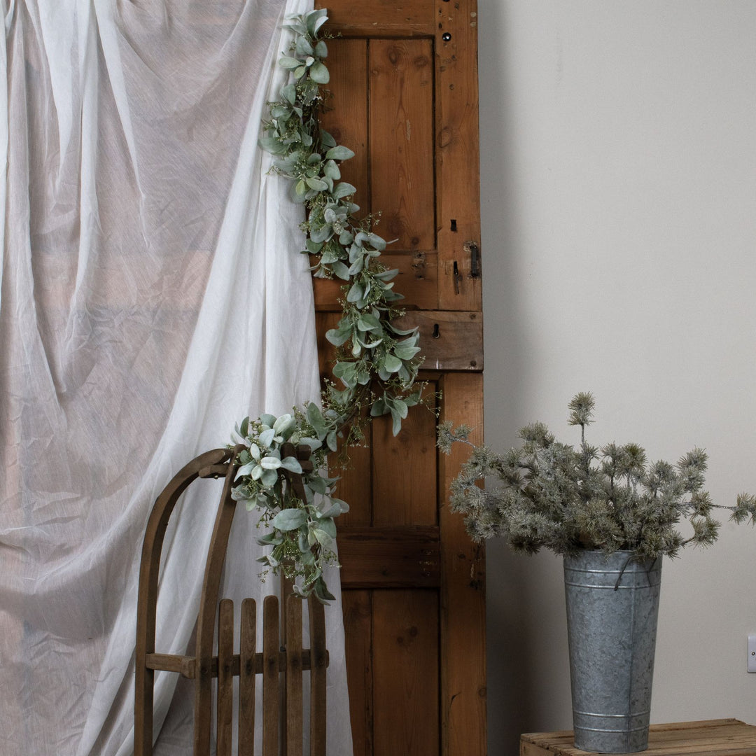 Winter-Garland-With-Lambs-Ear-And-Wax-Flower