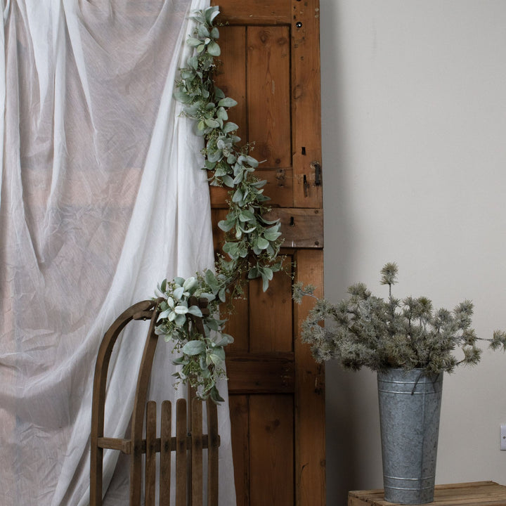 Winter-Garland-With-Lambs-Ear-And-Wax-Flower