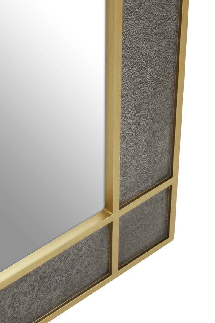 Deskey Wall Mirror with Clean Modern Lines