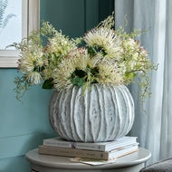Lorenzo Rotund Fin Decorative Vase