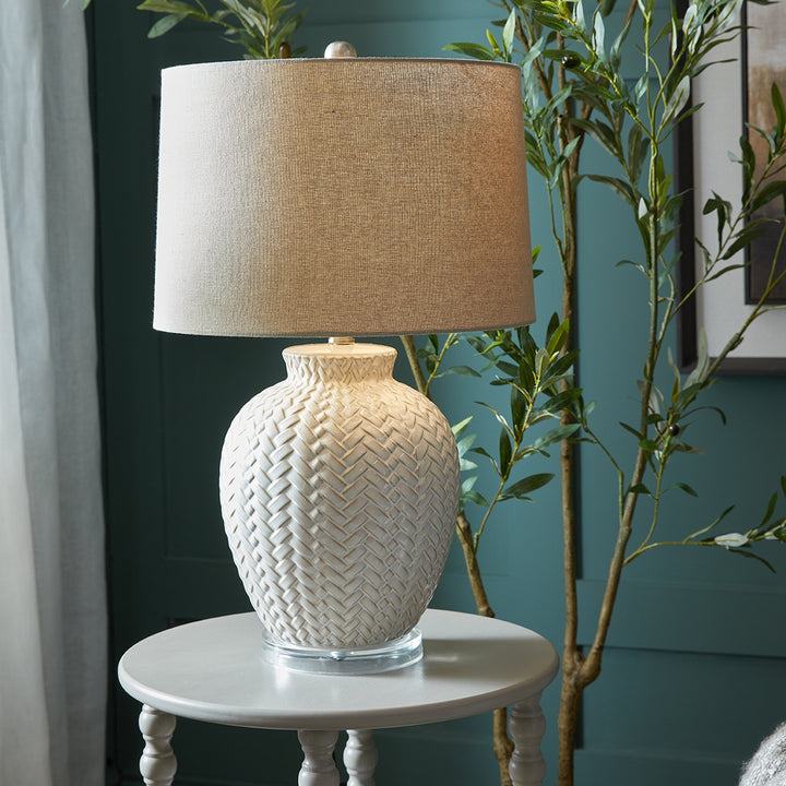Textured Warmth: Twill Weave Ceramic Lamp & Linen Shade