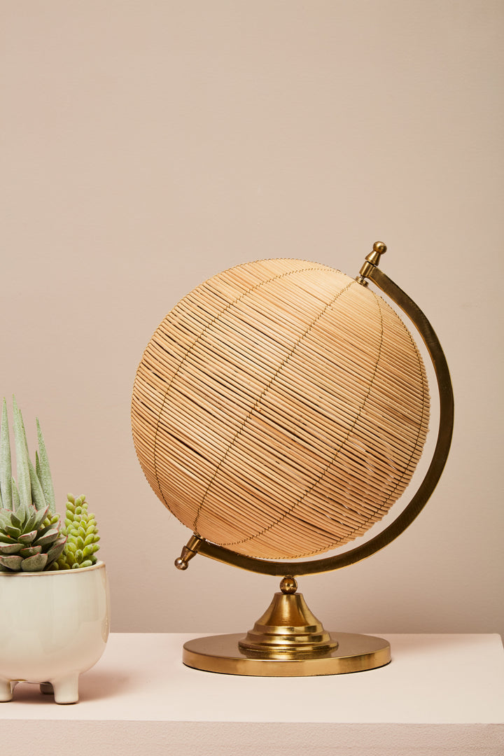 Malacca Globe Pendant in Large Woven Rattan