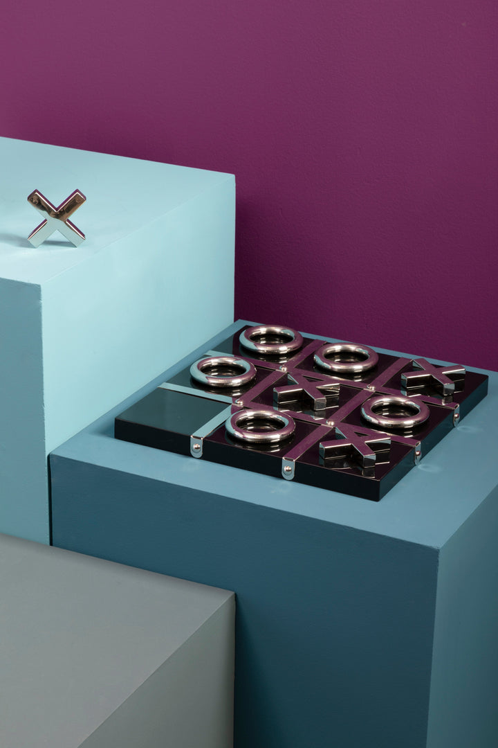 Flos Black & Silver Tic Tac Toe