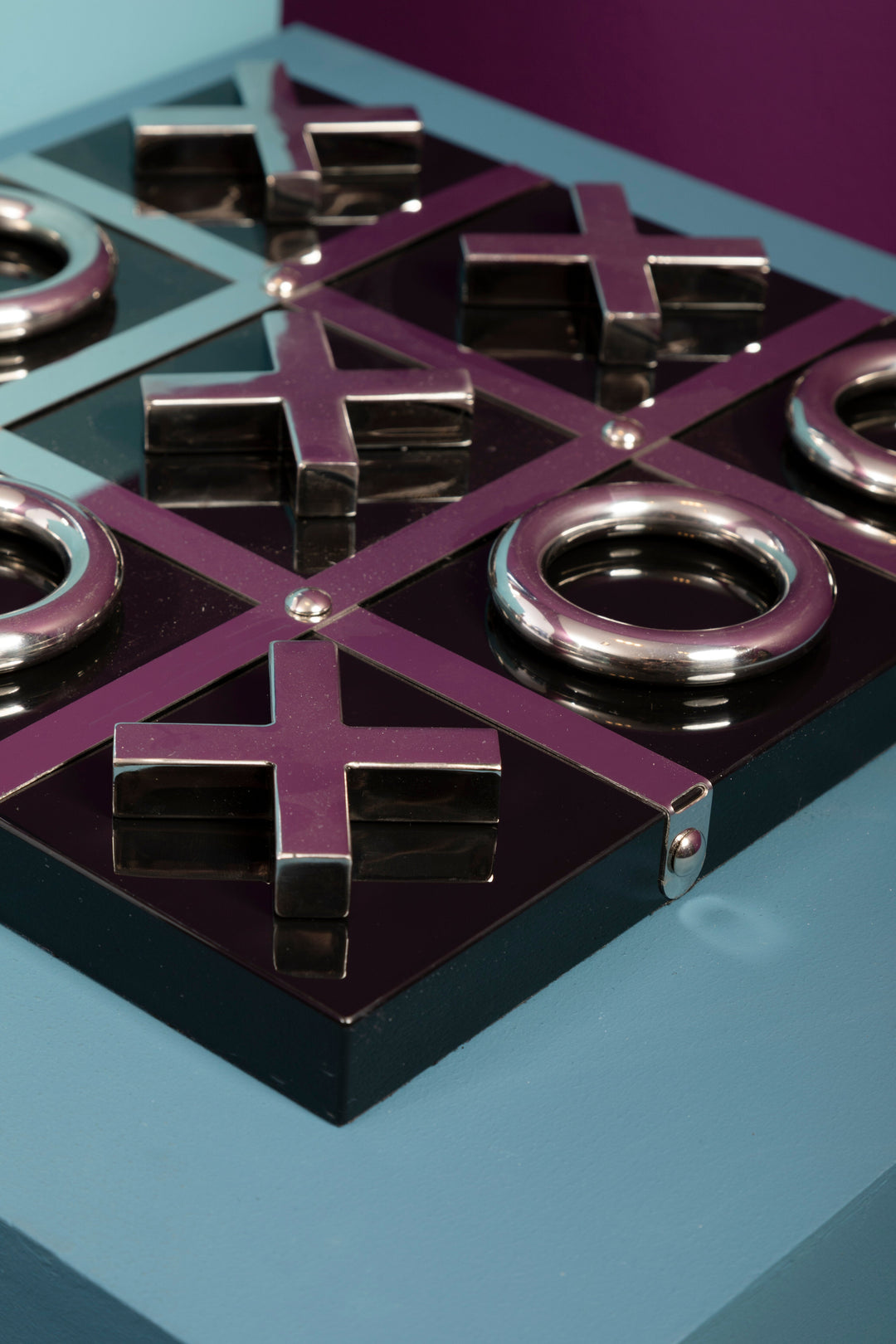 Flos Black & Silver Tic Tac Toe