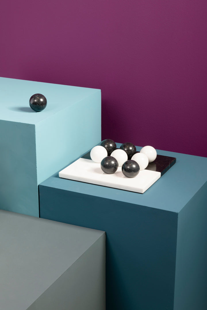 Flos Black & White Marble Tic Tac Toe