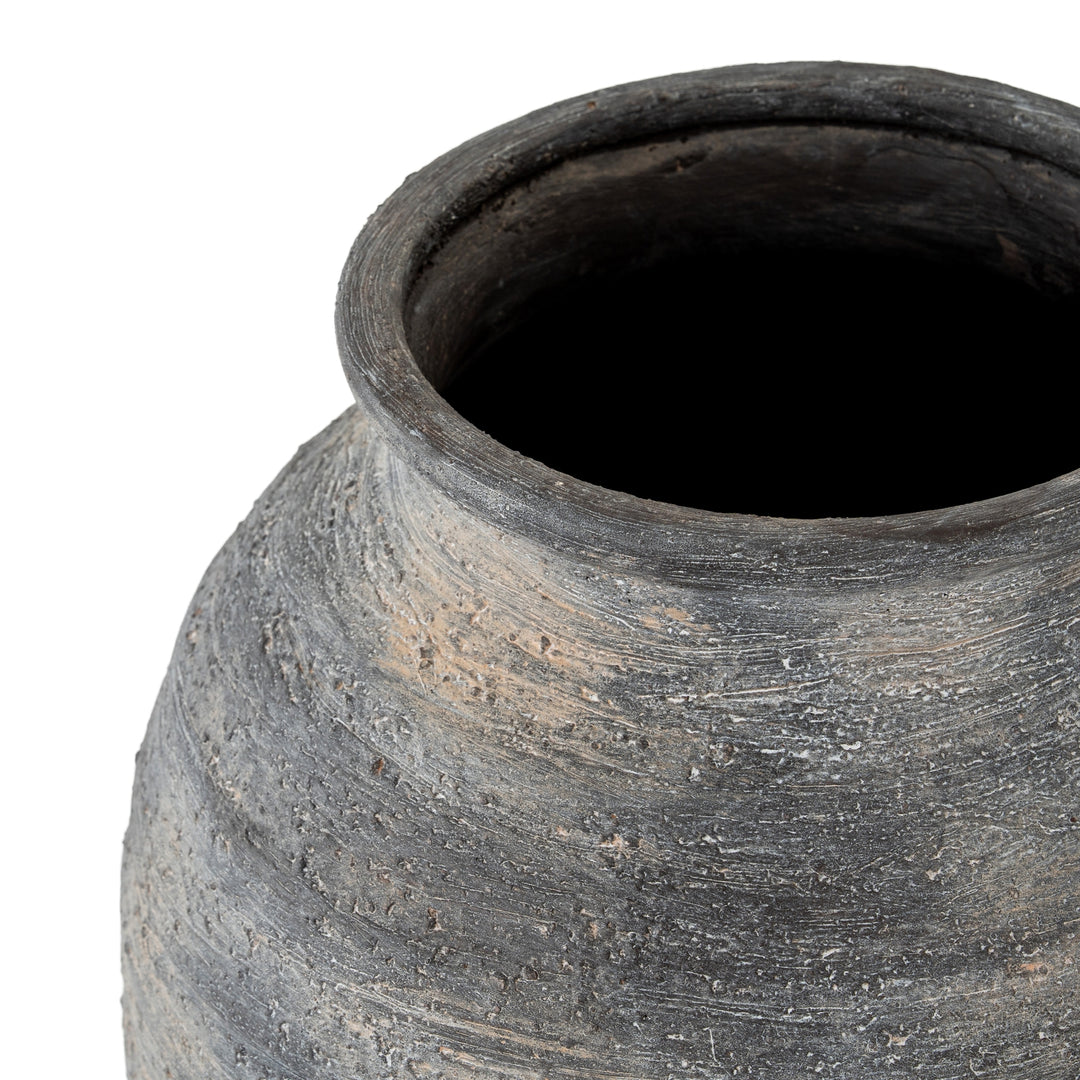 The Perfect Centerpiece: Marra Medium Olpe Vase