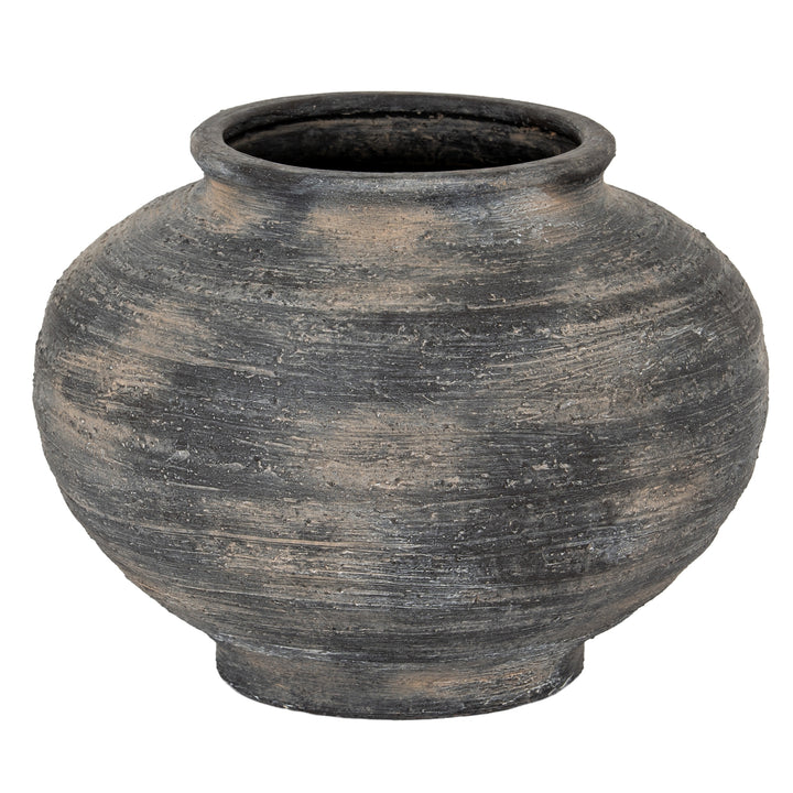 Stable & Sculptural: The Marra Squat Vase