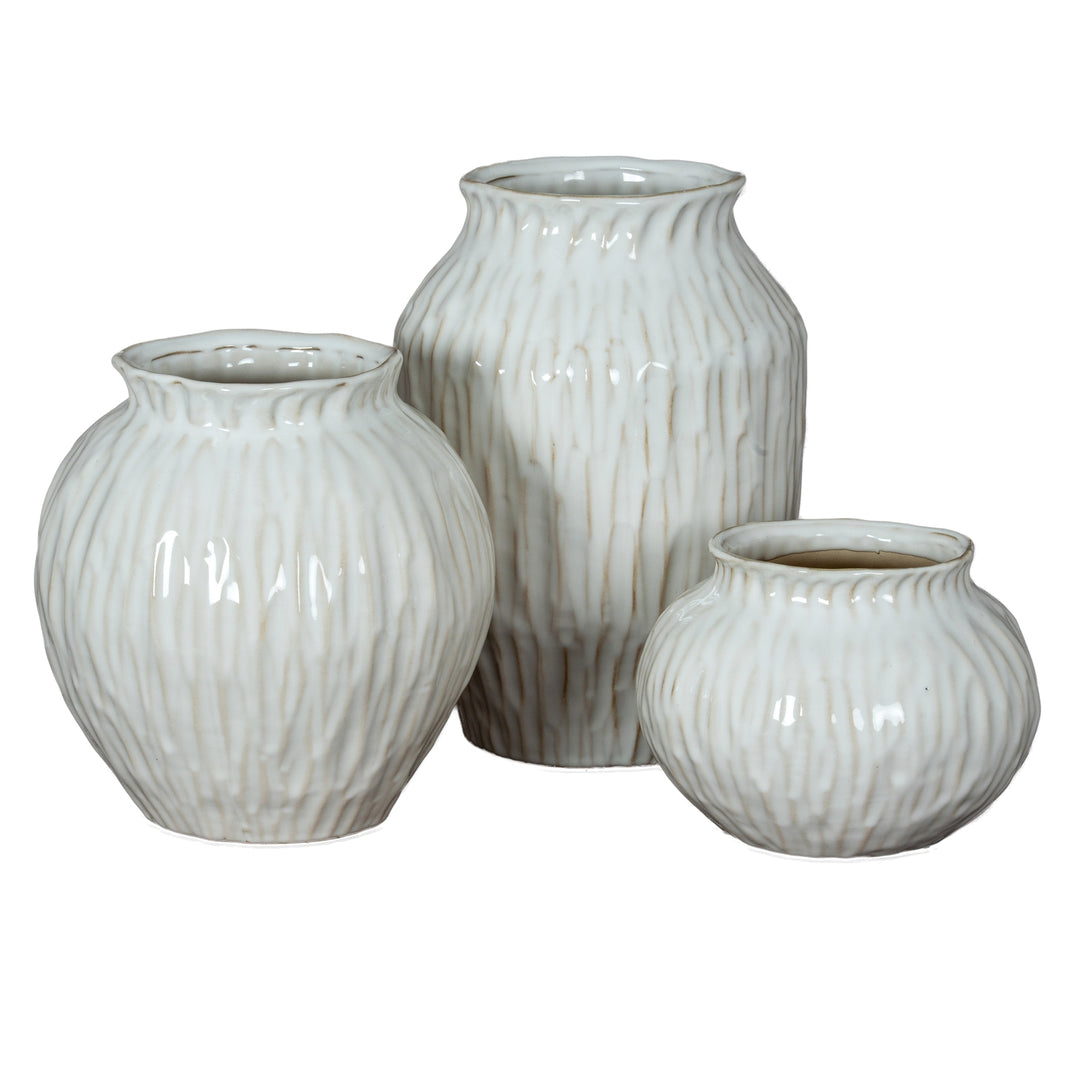 Stable & Serene: The Numa Squat Vase