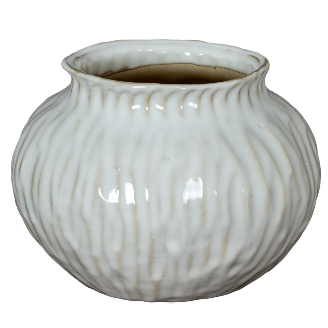 Stable & Serene: The Numa Squat Vase