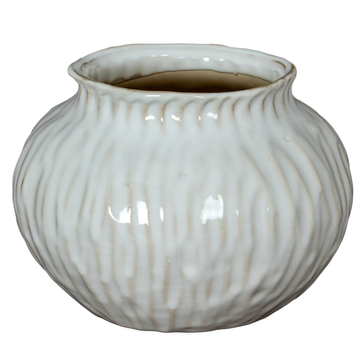 Stable & Serene: The Numa Squat Vase