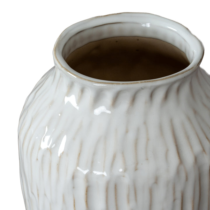 Elegant & Fluid: The Numa Olpe Vas