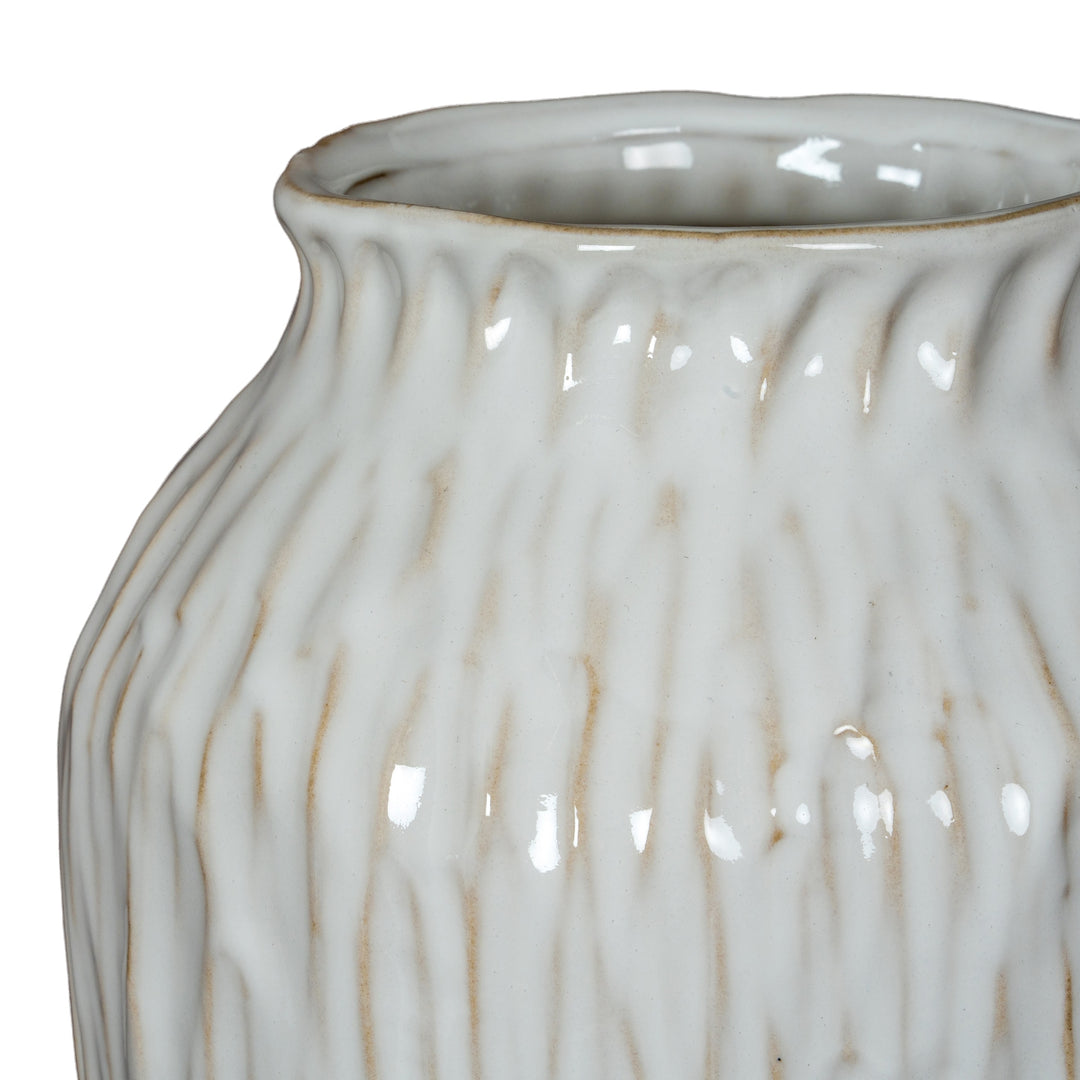 Elegant & Fluid: The Numa Olpe Vas