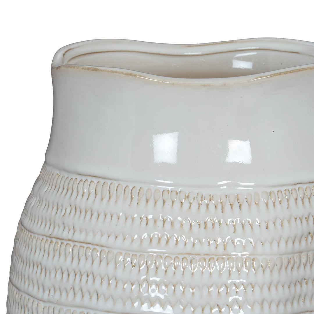 Organic Simplicity: The Tava Hewn Bud Vase