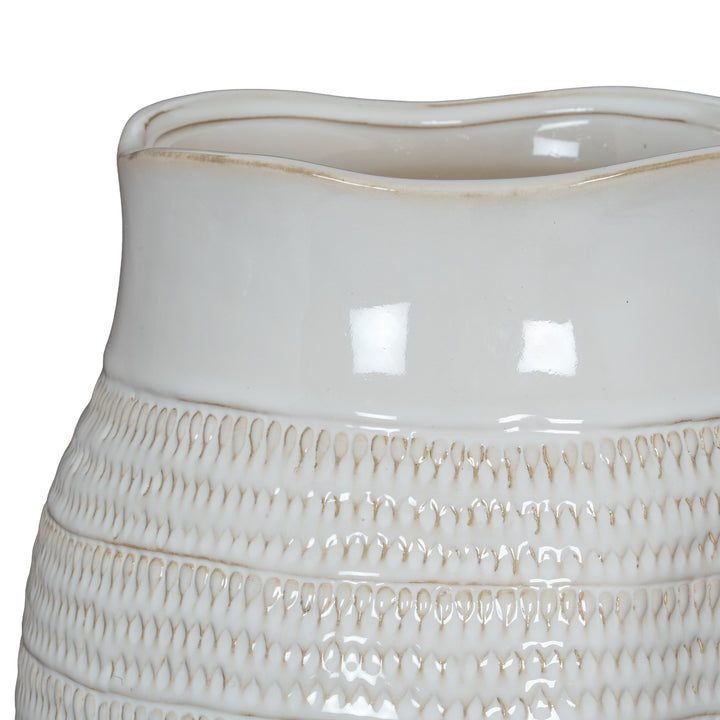 Organic Simplicity: The Tava Hewn Bud Vase