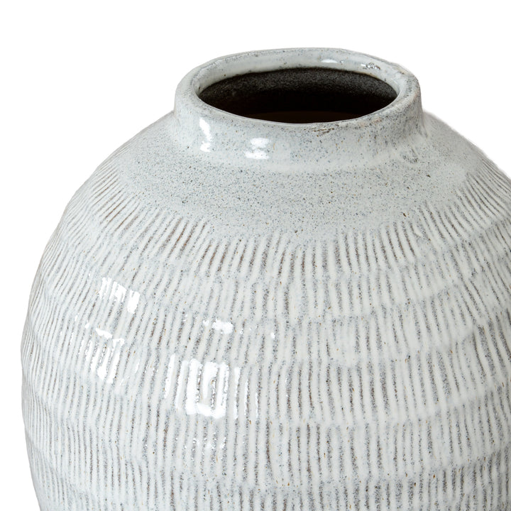 Modern & Versatile: The Kemi Medium Olpe Vase