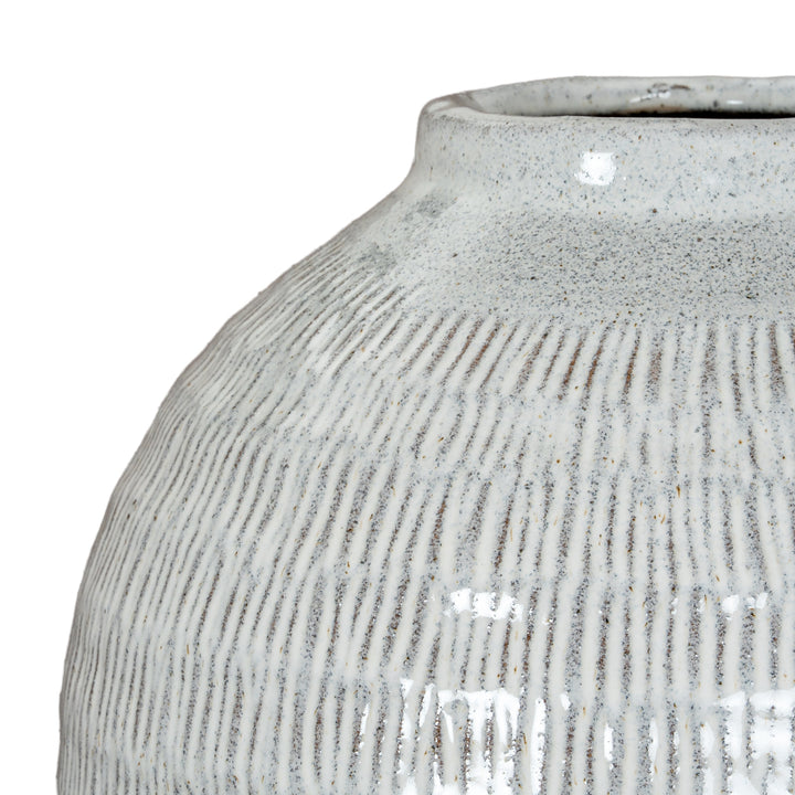Modern & Versatile: The Kemi Medium Olpe Vase